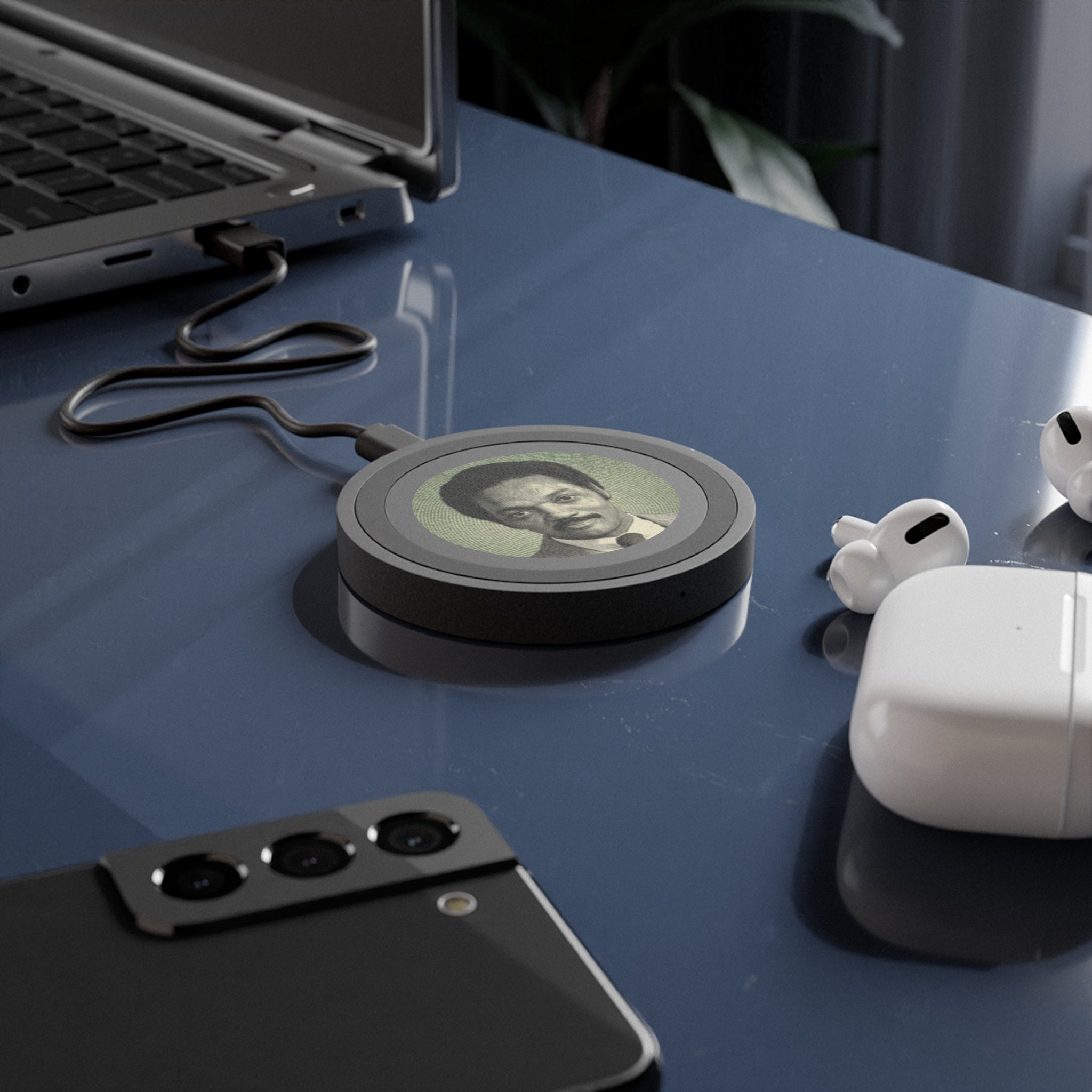 Jesse Jackson Vintage Portrait Wireless Charging Pad | Retro Photo Phone Charger
